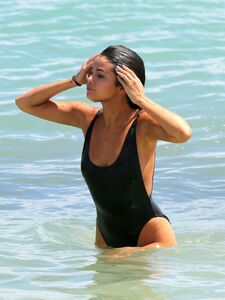 Selena Gomez Sexy Beach Swimsuit Paparazzi Set Leaked