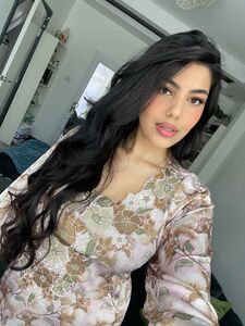 Rich Businessman girlfriend nude
